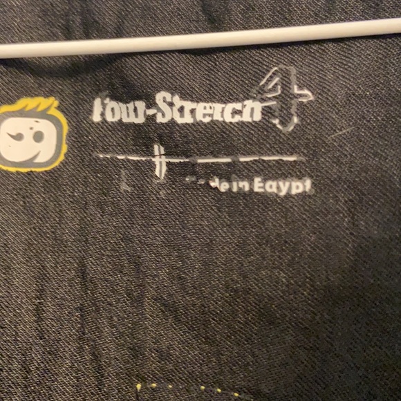 Scrubs - Picture 2 of 2